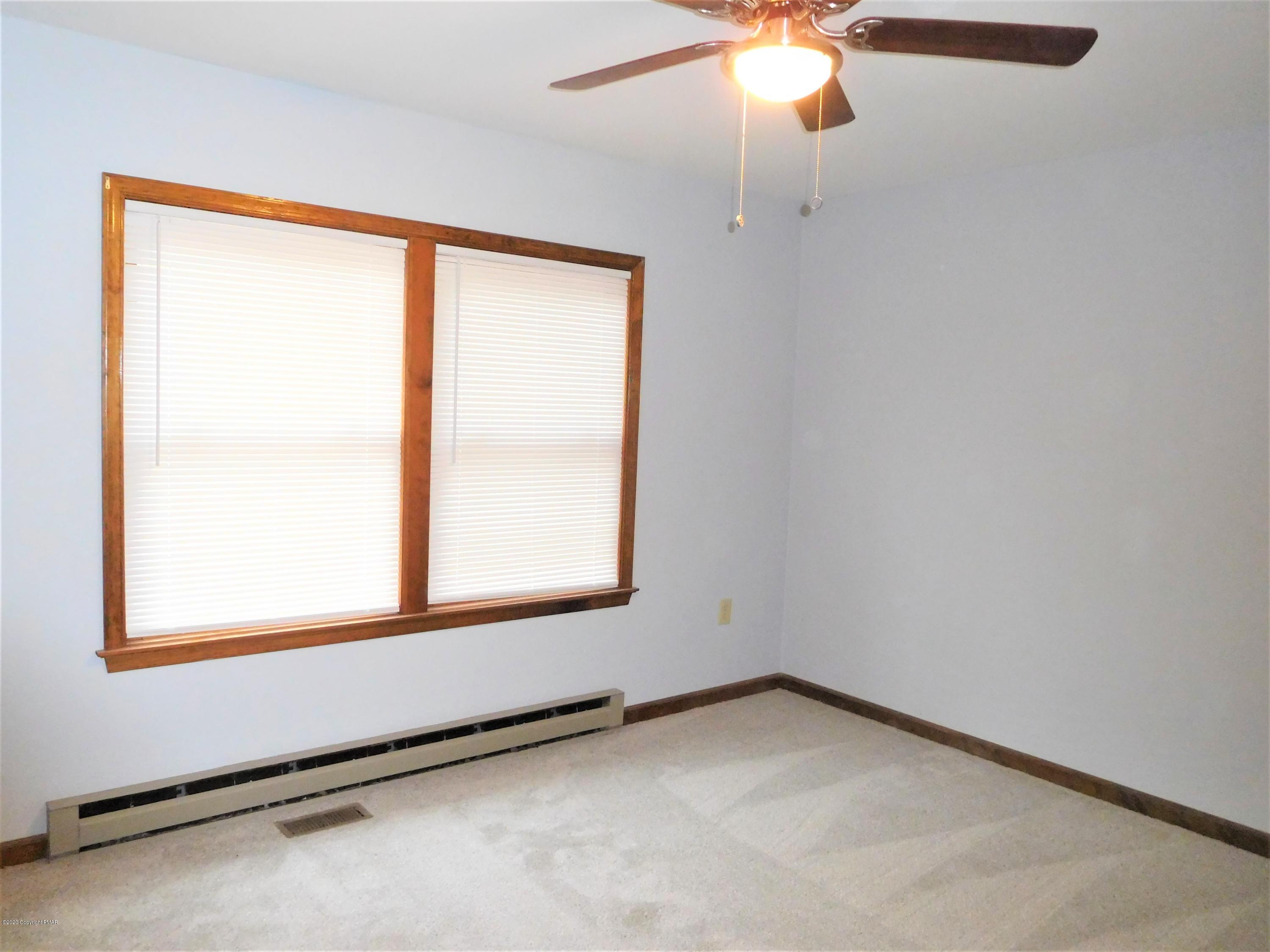 303 Barrys Road Effort, PA 18330 - Photo 7 of 10 Master bedroom
