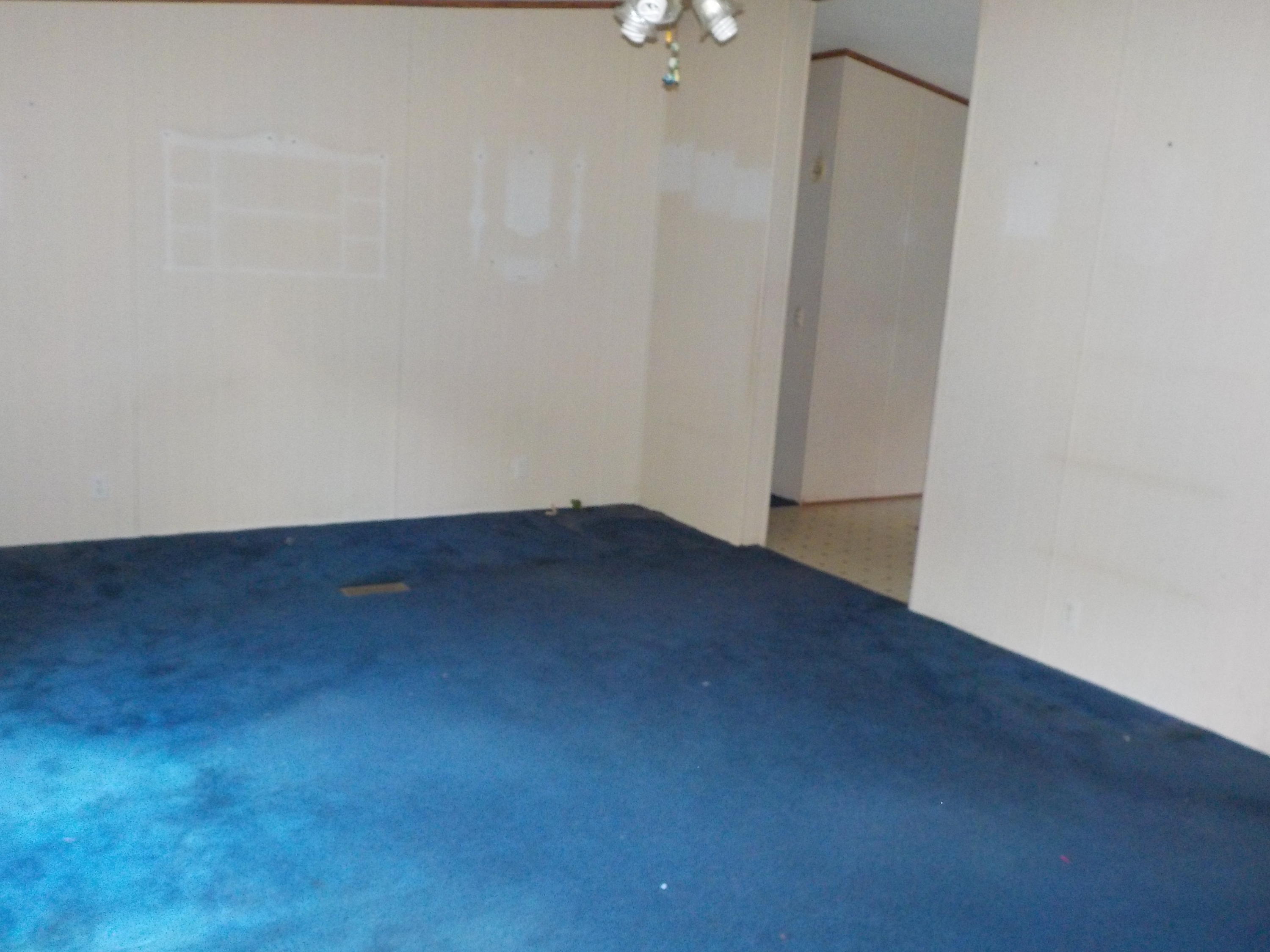 472 Northwest Bazel Road Harriman, TN 37748 - Photo 5 of 22 Living Room