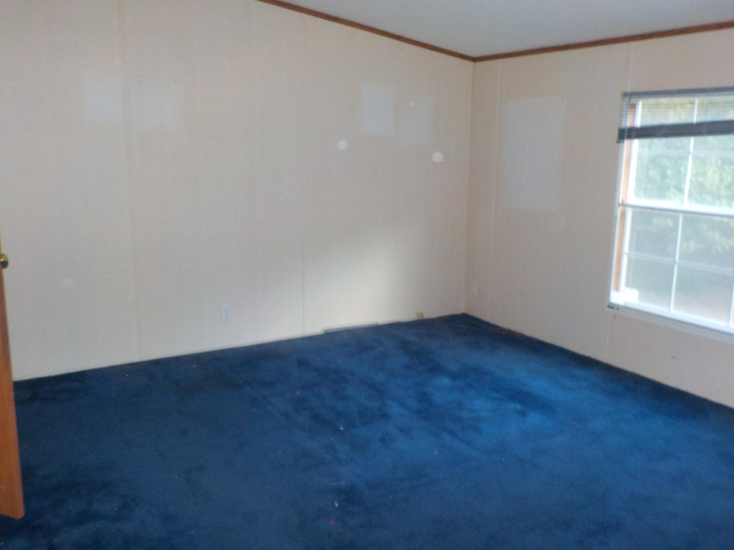 472 Northwest Bazel Road Harriman, TN 37748 - Photo 9 of 22 Master Bedroom