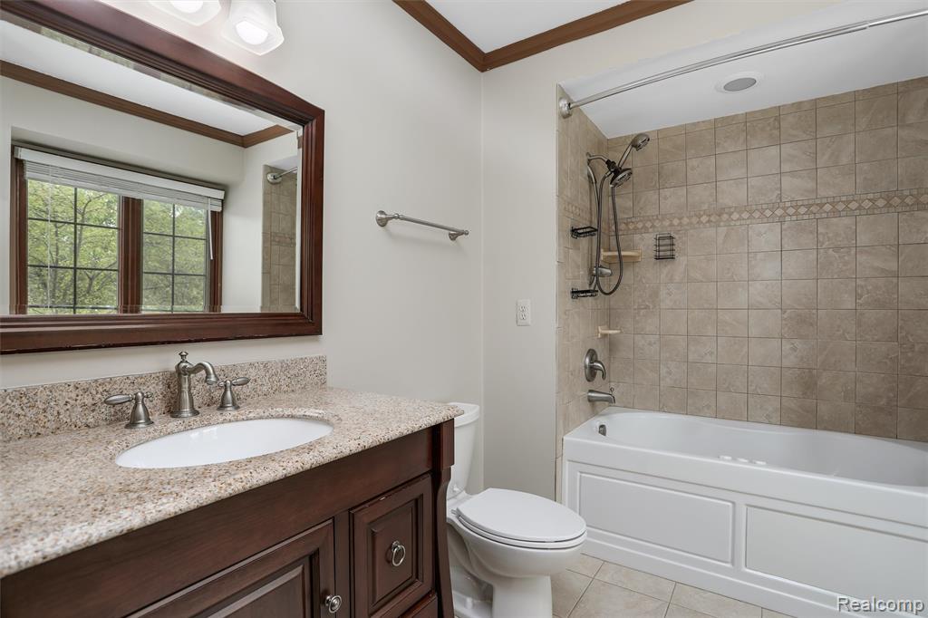 360 Fordcroft Drive Rochester Hills, MI 48309 - Photo 17 of 32