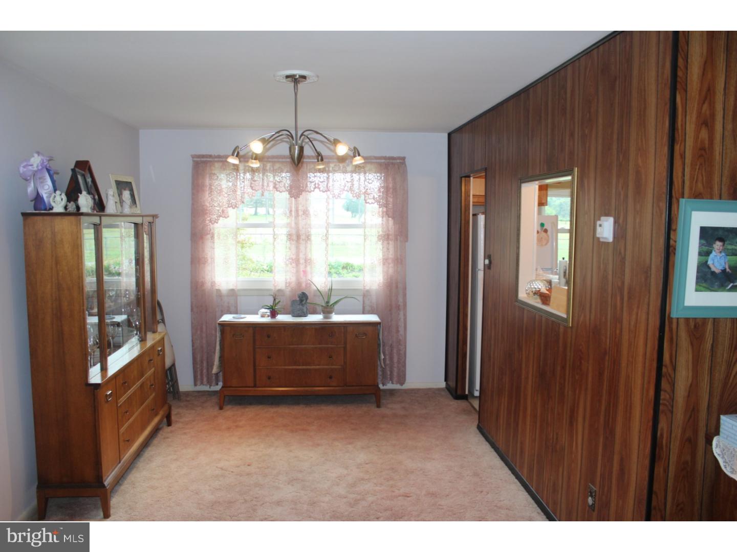 437 Byron Road Warminster, PA 18974 - Photo 11 of 18 Gallery Image 11