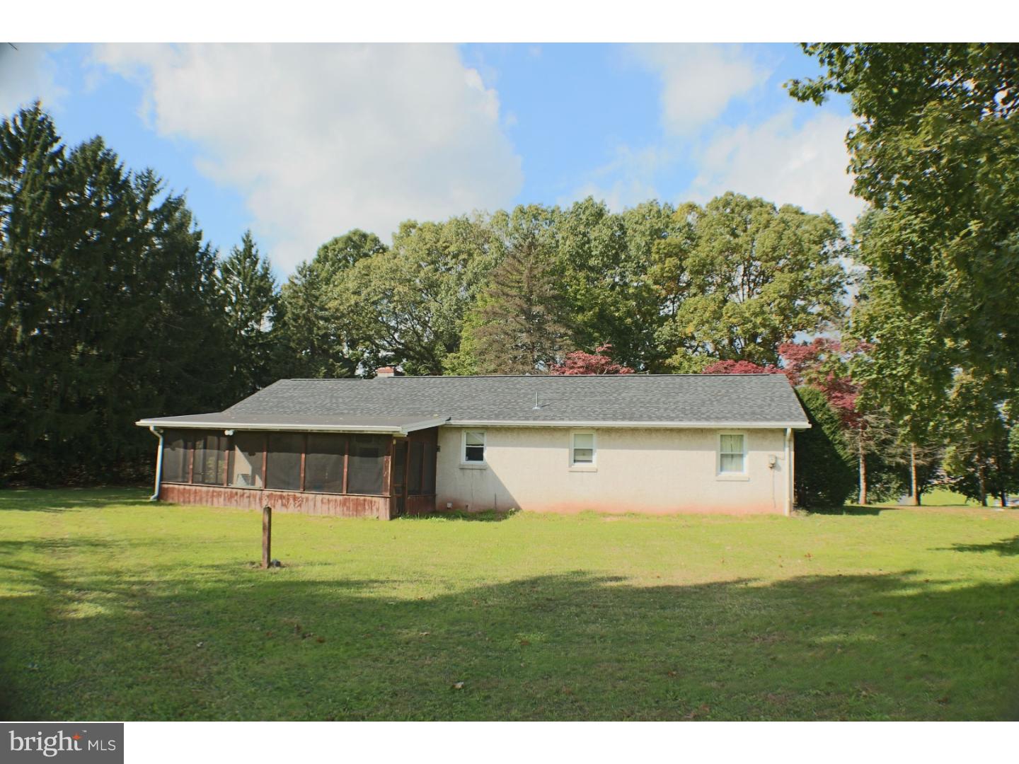 377 Spiece Road Pottstown, PA 19465 - Photo 3 of 14 Gallery Image 3