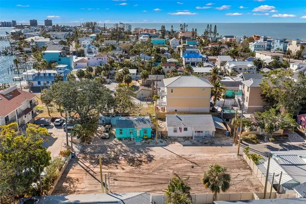 $549,900 | 140 92nd Avenue, Treasure Island, FL 33706