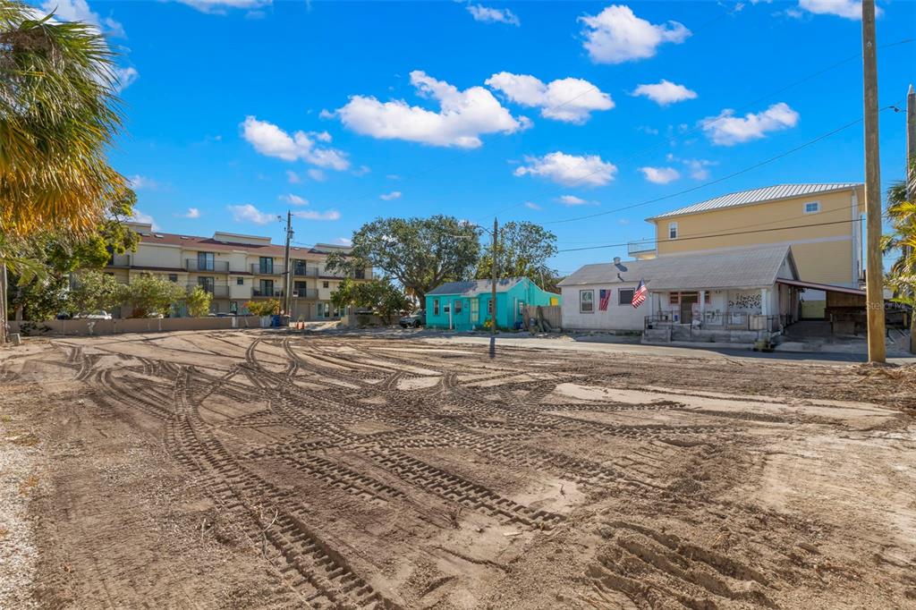 140 92nd Avenue Treasure Island, FL 33706 - Photo 15 of 16