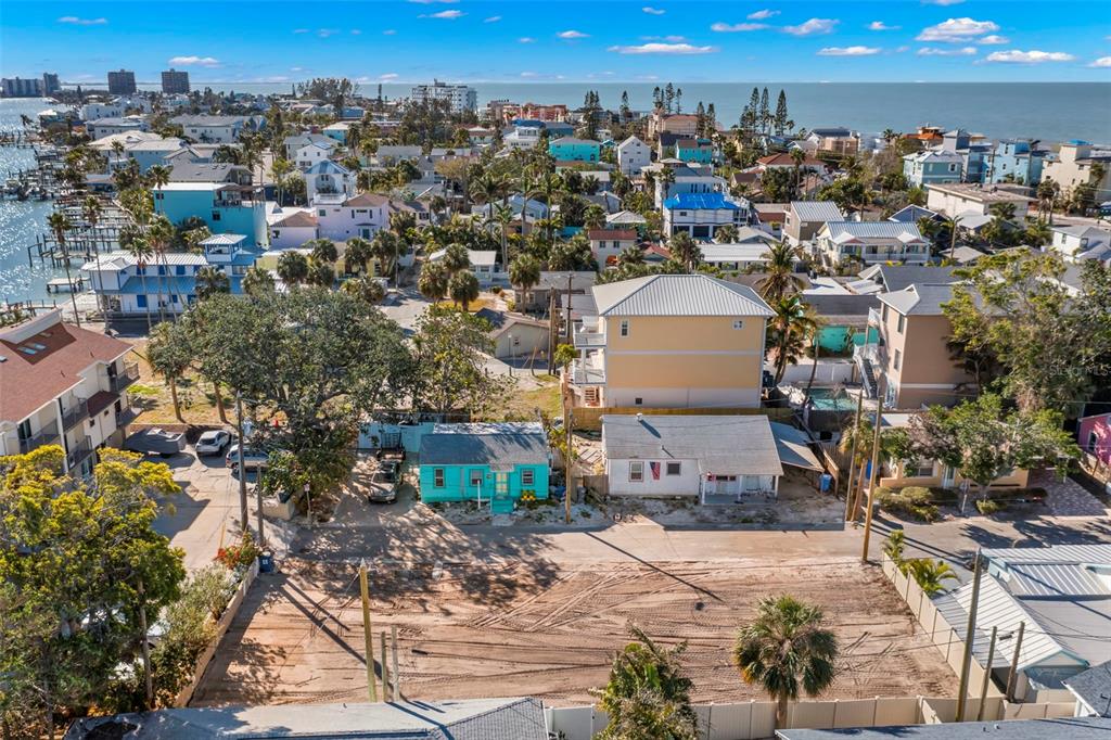 140 92nd Avenue Treasure Island, FL 33706 - Photo 7 of 16