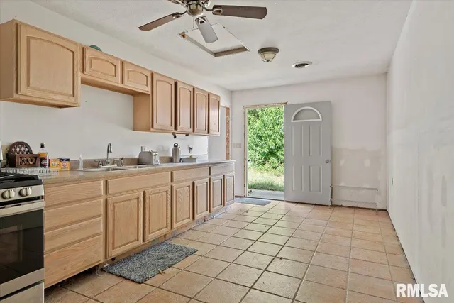 $125,558 | 12409 Stamper Road, Girard, IL 62640