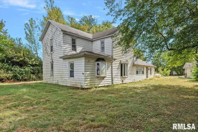$125,558 | 12409 Stamper Road, Girard, IL 62640