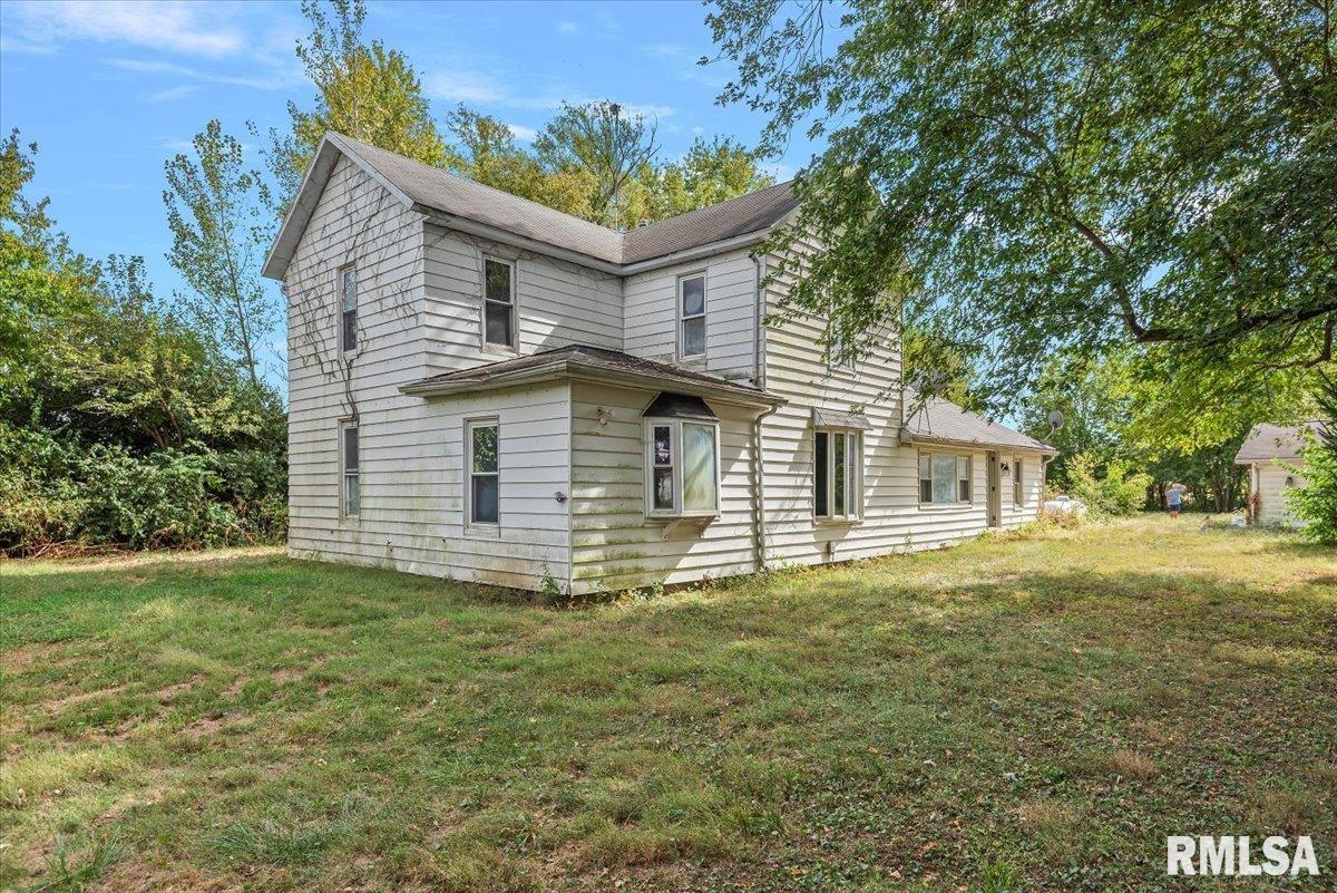 12409 Stamper Road Girard, IL 62640 - Photo 3 of 53