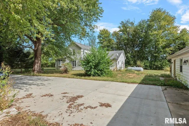 $125,558 | 12409 Stamper Road, Girard, IL 62640