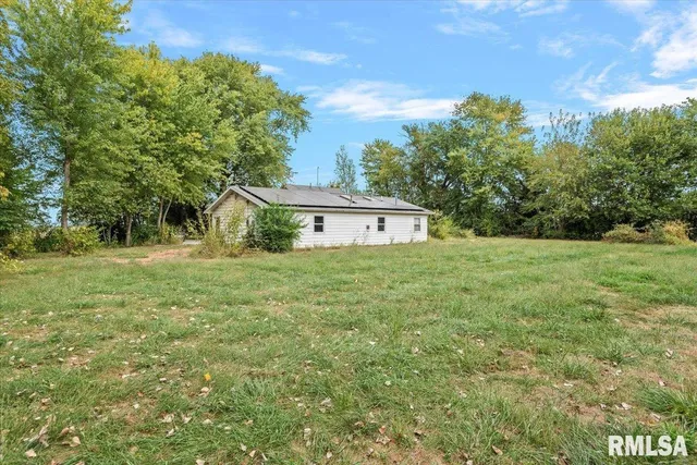 $125,558 | 12409 Stamper Road, Girard, IL 62640