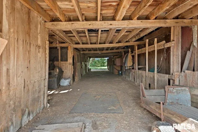 $125,558 | 12409 Stamper Road, Girard, IL 62640