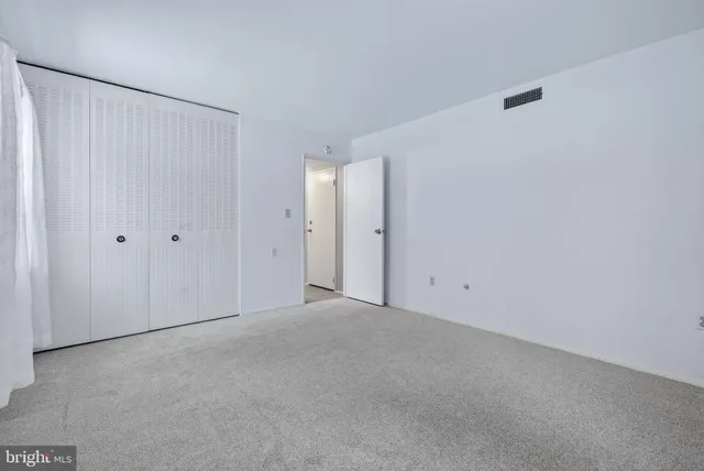 $300,000 | 55 Valleybrook Drive, Lancaster, PA 17601