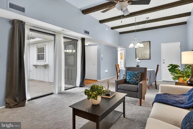 $300,000 | 55 Valleybrook Drive, Lancaster, PA 17601