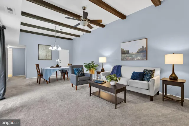 $300,000 | 55 Valleybrook Drive, Lancaster, PA 17601