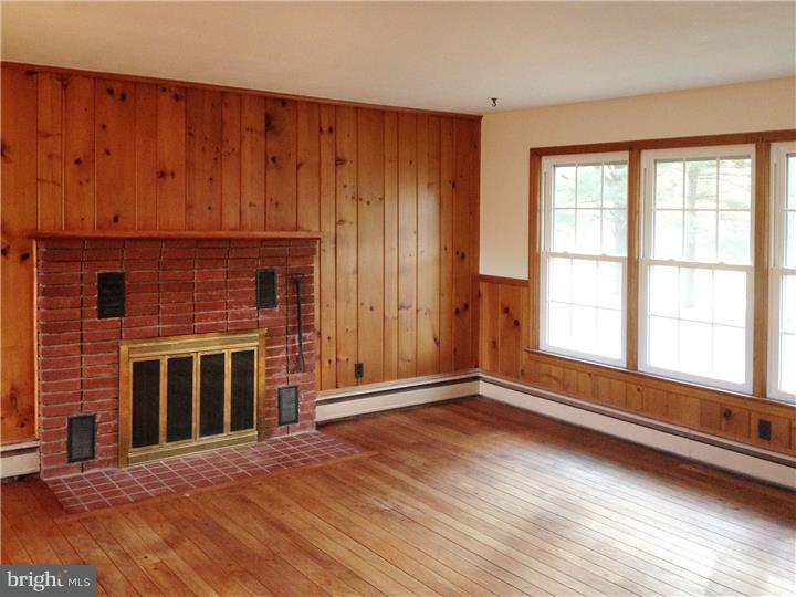 418 Federal City Road Pennington, NJ 08534 - Photo 3 of 21