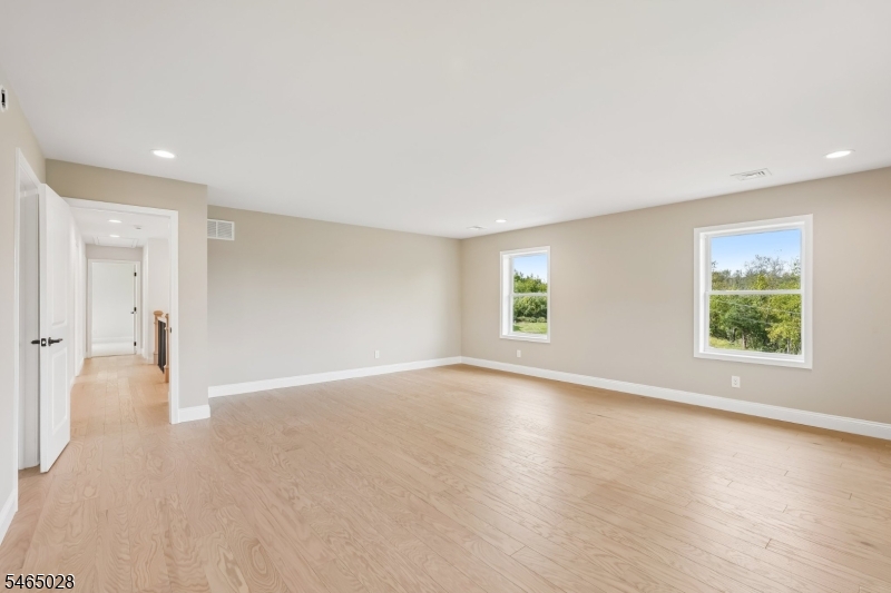 107 Beaver Run Road Hamburg, NJ 07419 - Photo 15 of 25 Gallery Image 15