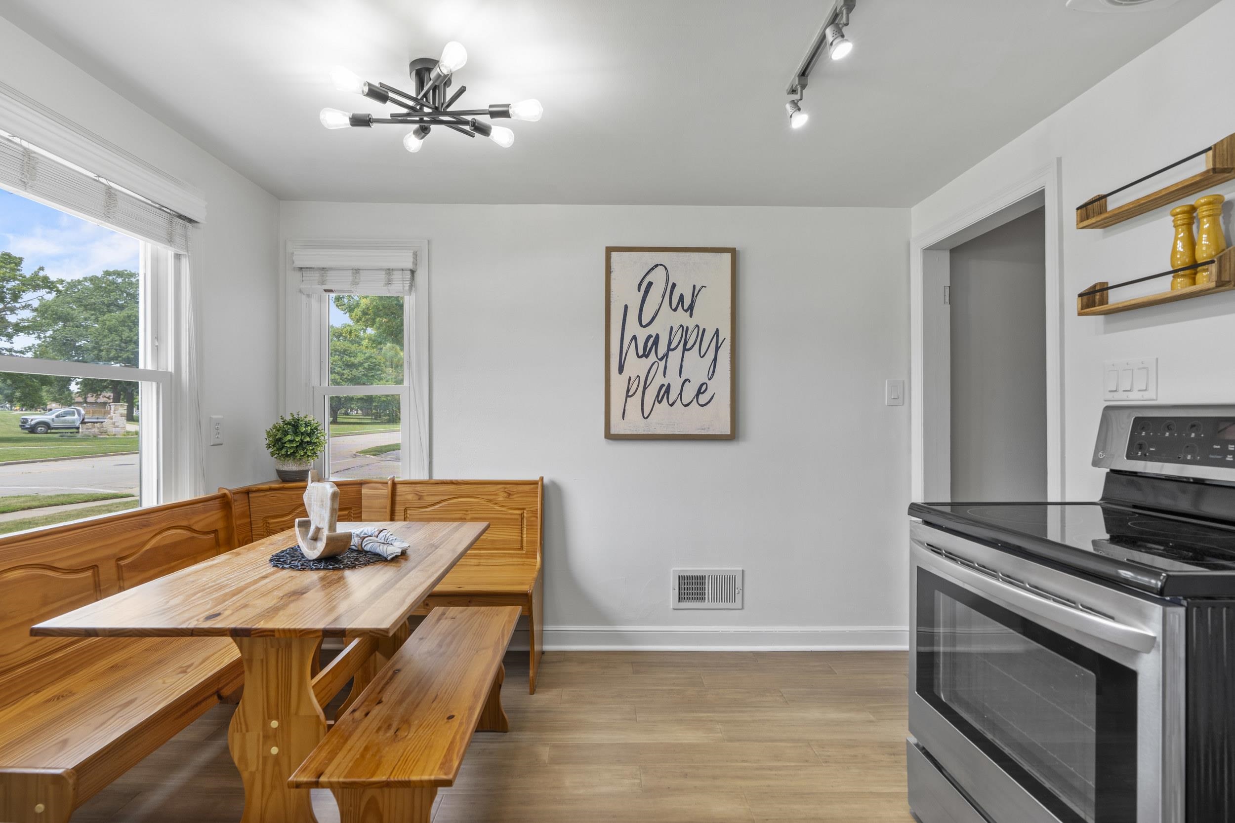 413 East Grant Street Appleton, WI 54911 - Photo 12 of 31 Gallery Image 12