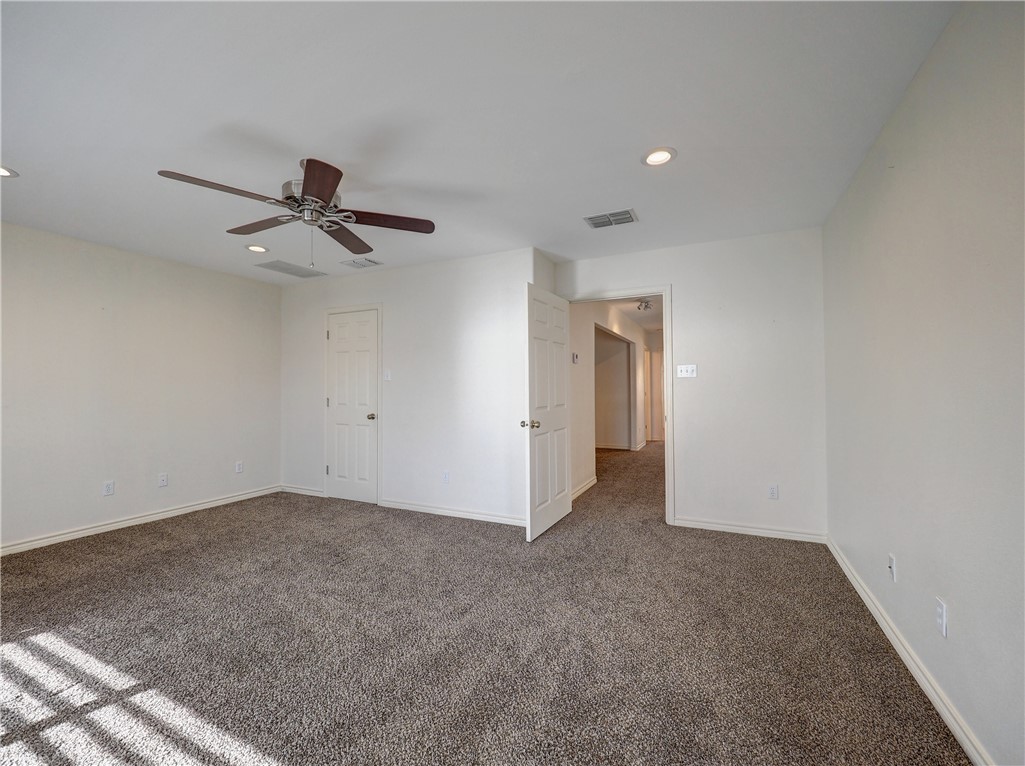 1343 Bayview Drive Portland, TX 78374 - Photo 28 of 36 a view of a livingroom with a ceiling fan and window