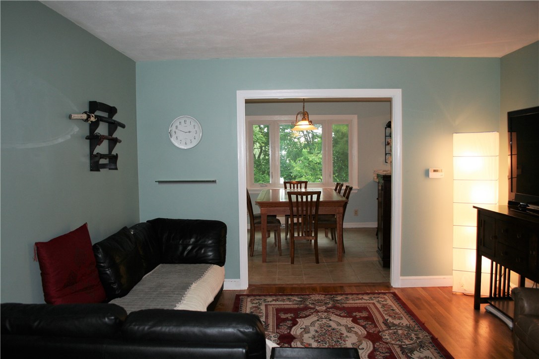 18 Top Street Westerly, RI 02891 - Photo 4 of 33 Gallery Image 4