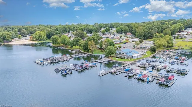 $130,000 | 112 Sparrow Lane, New London, NC 28127