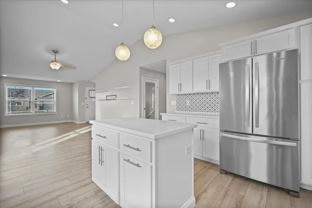 $370,000 | 52 Winding Way, Bloomington, IL 61705