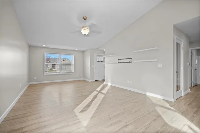 $370,000 | 52 Winding Way, Bloomington, IL 61705