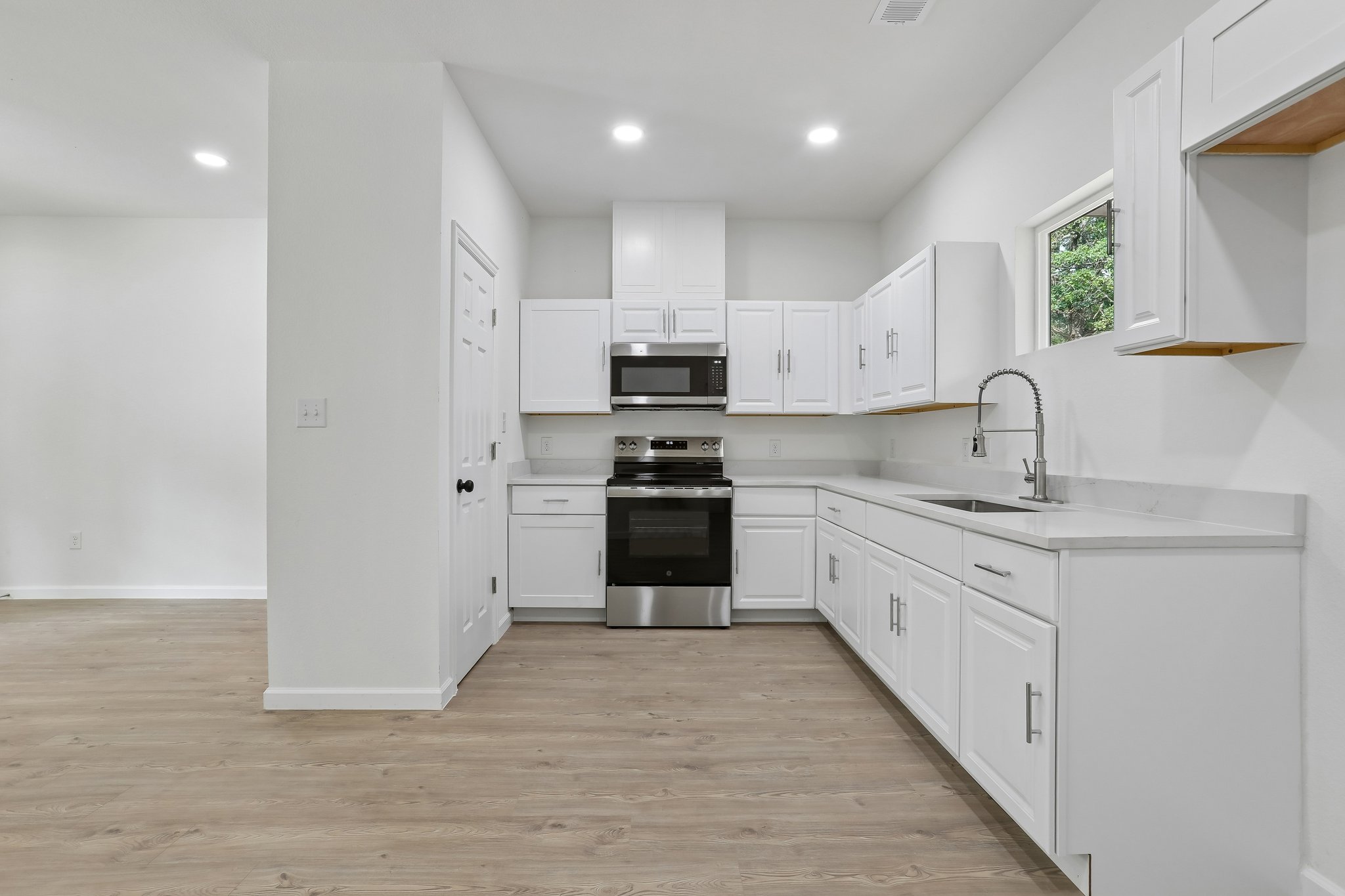 210 Flint Ridge Street Bastrop, TX 78602 - Photo 10 of 40