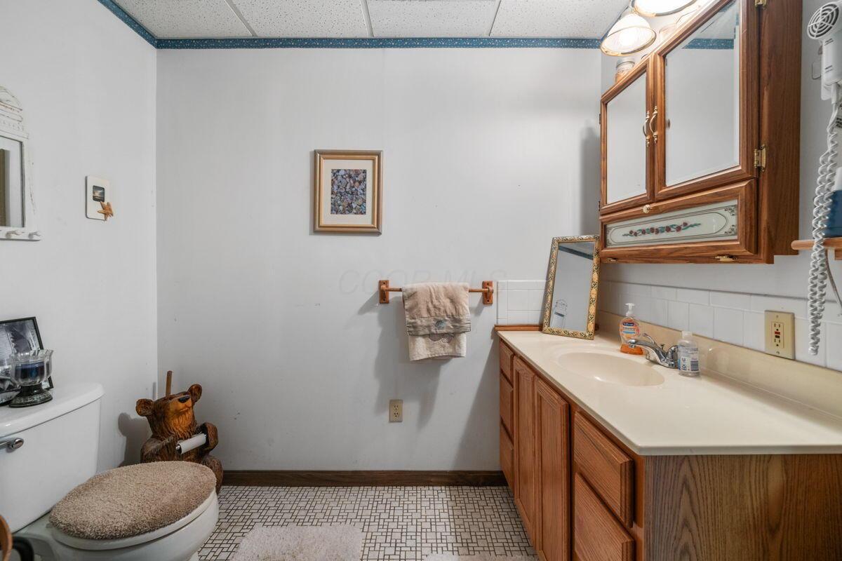 16472 Kreashbaum Road Rockbridge, OH 43149 - Photo 52 of 145 52-web-or-mls-DSC09662