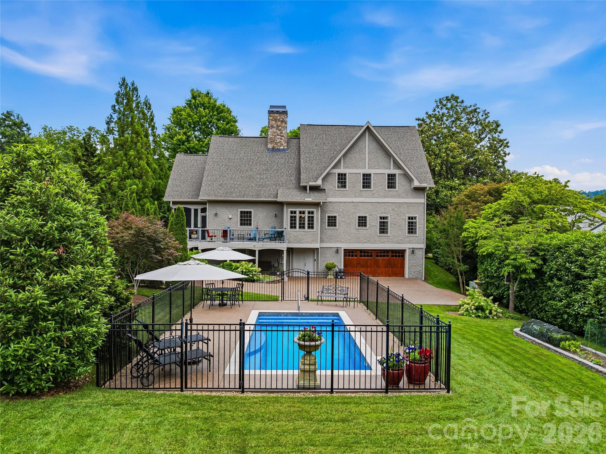 76 Edgelawn Road Asheville, NC 28804 - Photo 2 of 48