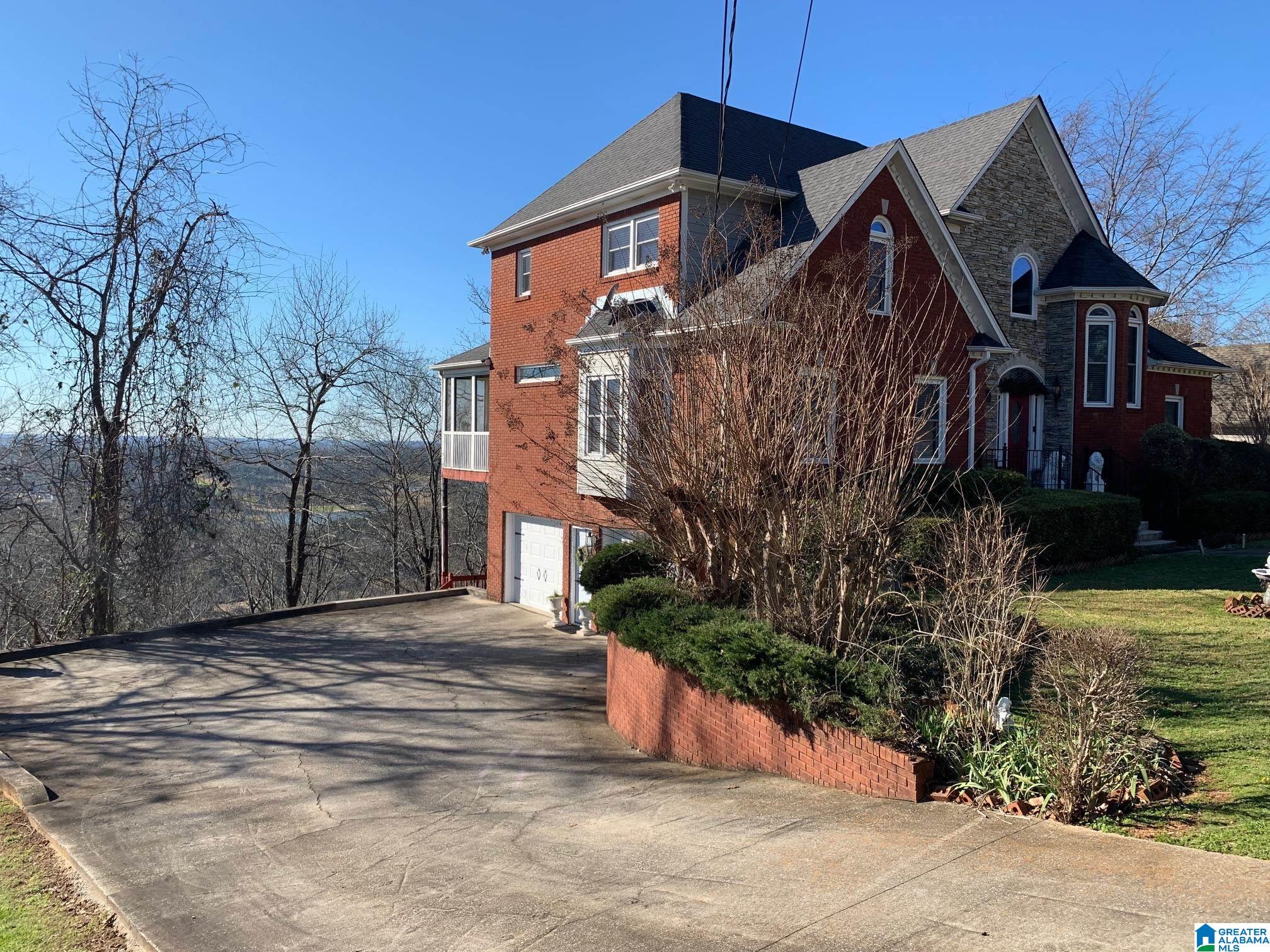 304 Shades Crest Road Birmingham, AL 35226 - Photo 7 of 8