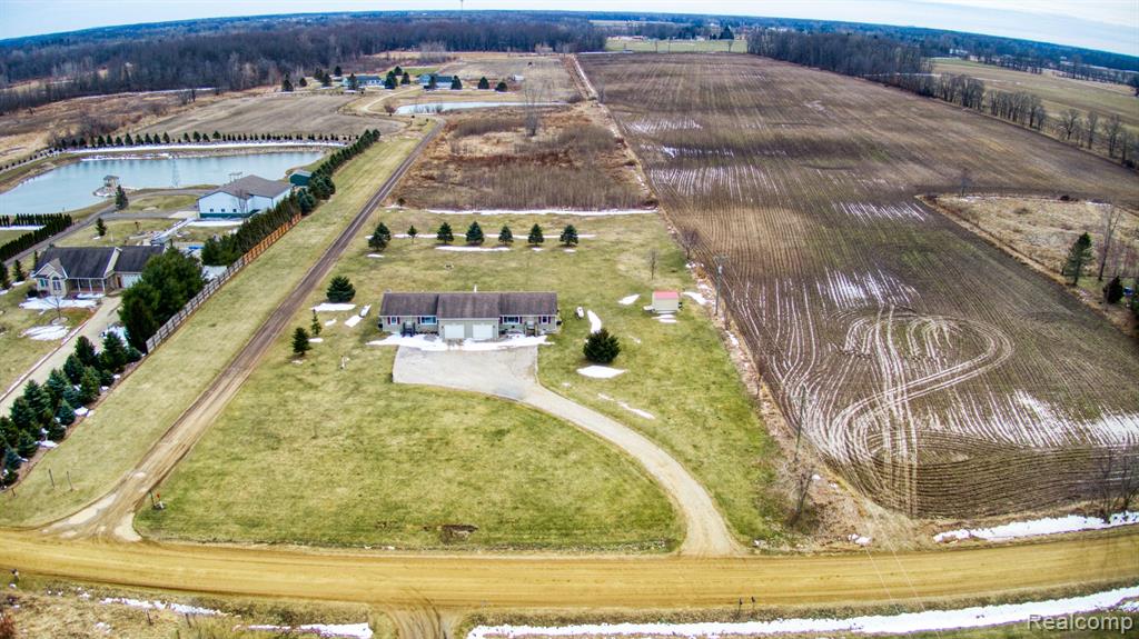 10609 East Lovejoy Road Perry, MI 48872 - Photo 36 of 40