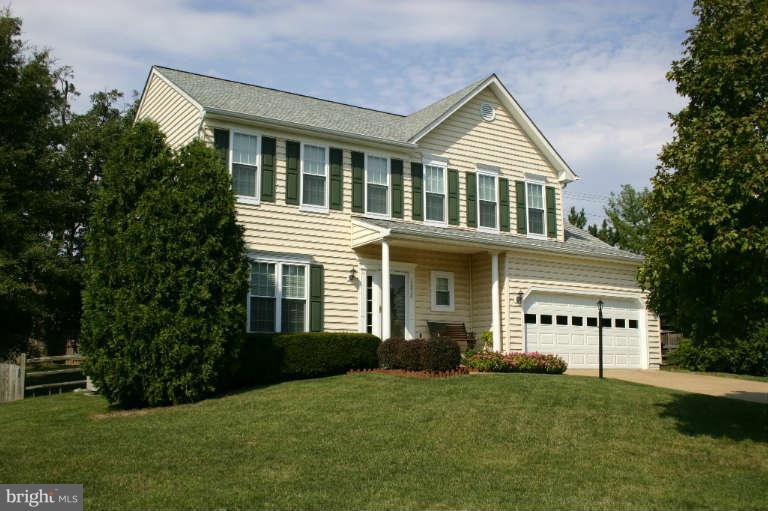 12830 Tournament Drive Reston, VA 20191 - Photo 2 of 26 Exterior (Front)