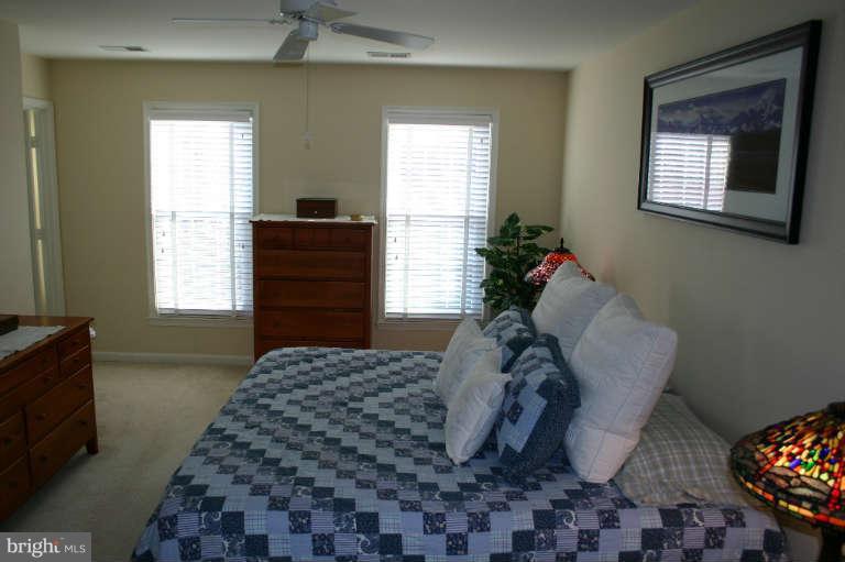 12830 Tournament Drive Reston, VA 20191 - Photo 20 of 26 Bedroom (Master)