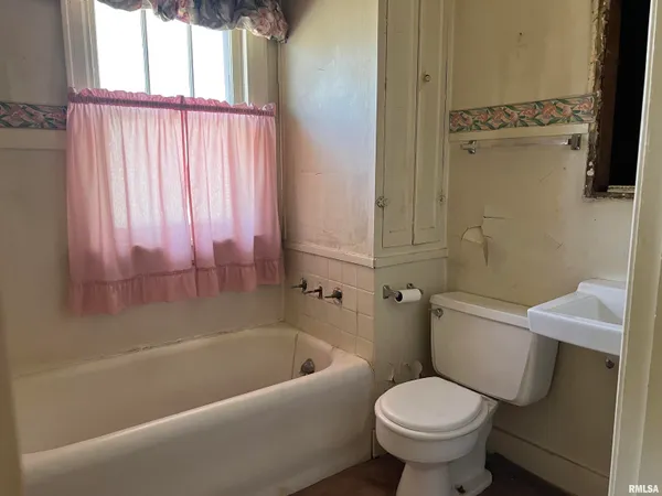 $32,000 | 721 West Loucks Avenue, Peoria, IL 61604