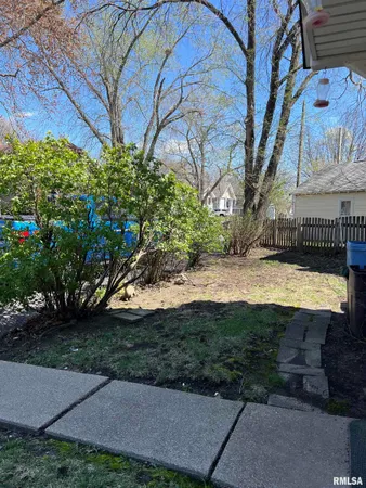 $32,000 | 721 West Loucks Avenue, Peoria, IL 61604