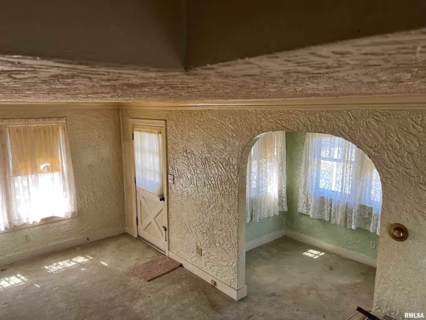 $32,000 | 721 West Loucks Avenue, Peoria, IL 61604