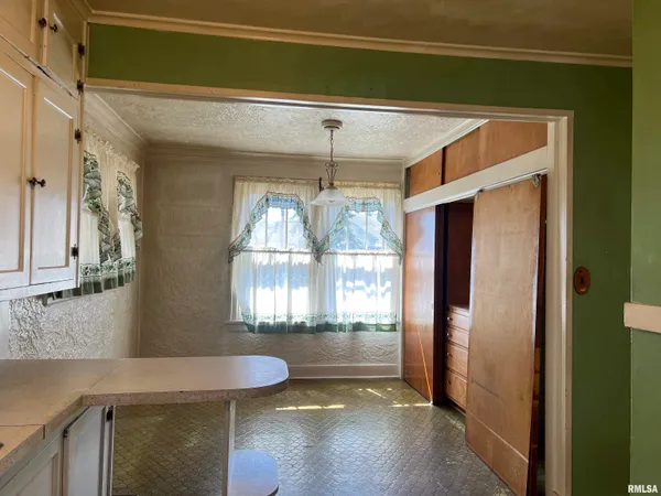 $32,000 | 721 West Loucks Avenue, Peoria, IL 61604