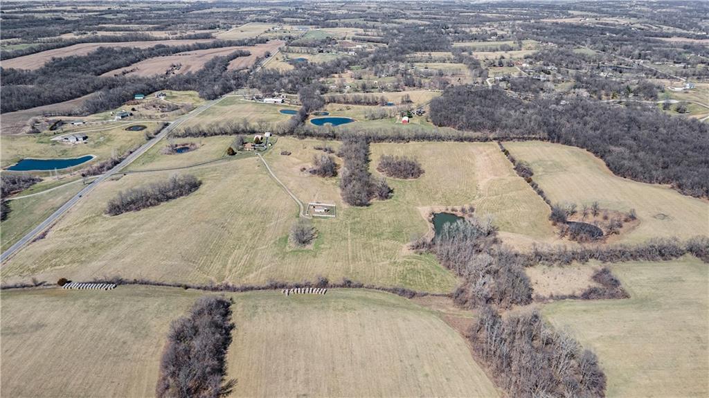 18211 Plattsburg Road Holt, MO 64048 - Photo 2 of 8