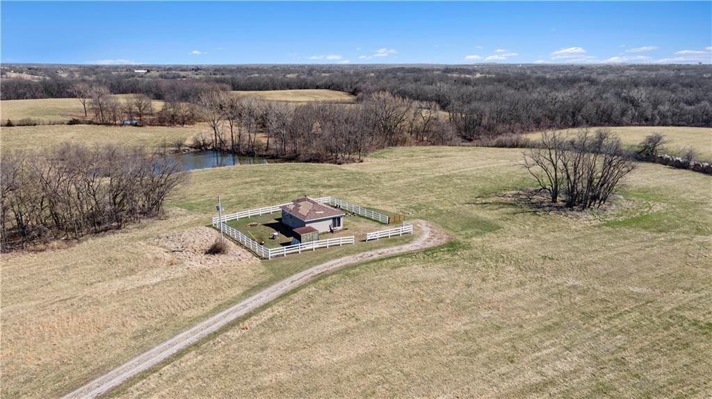 18211 Plattsburg Road Holt, MO 64048 - Photo 6 of 8