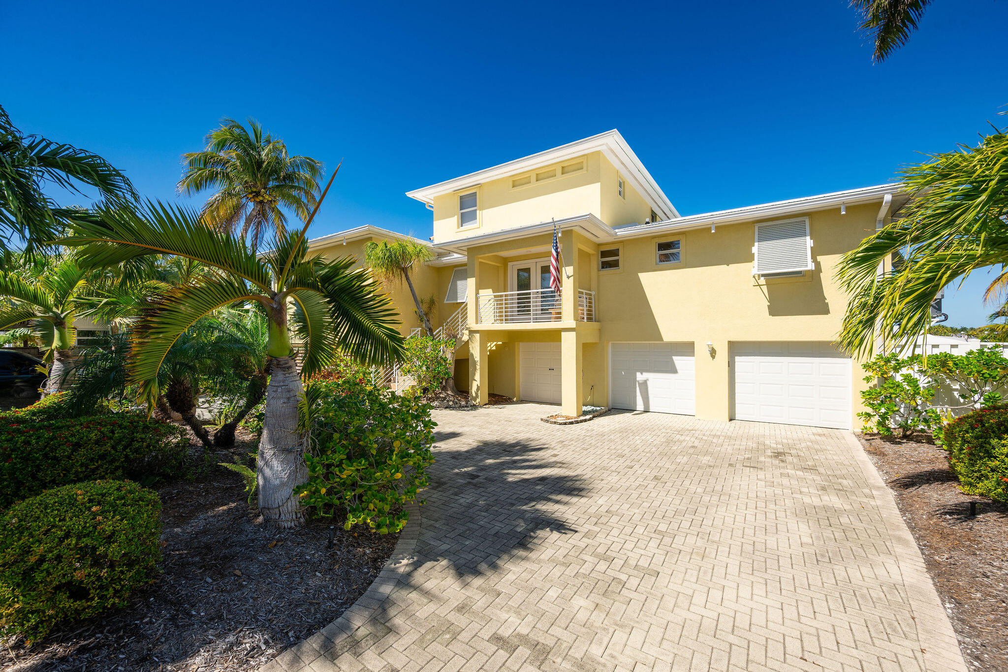 16805 Tamarind Road Sugarloaf, FL 33042 - Photo 15 of 74 Front