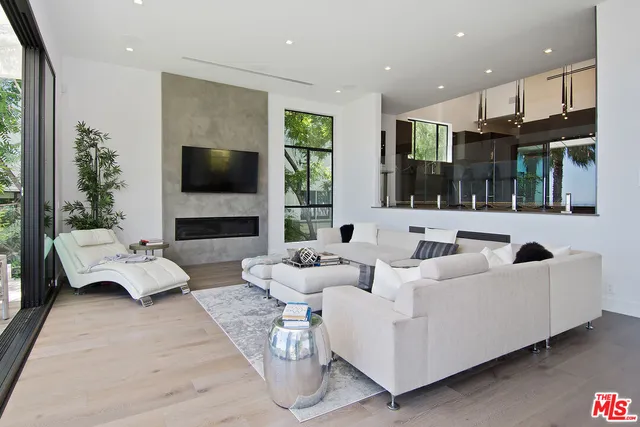 $16,500 | 4130 Parva Avenue, Los Angeles, CA 90027