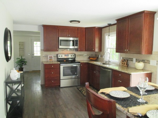 104 Old Farm Road Springfield, MA 01119 - Photo 5 of 23