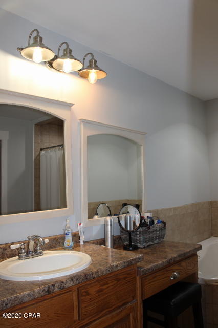 6653 Raylene Road Grand Ridge, FL 32442 - Photo 38 of 45 Gallery Image 38