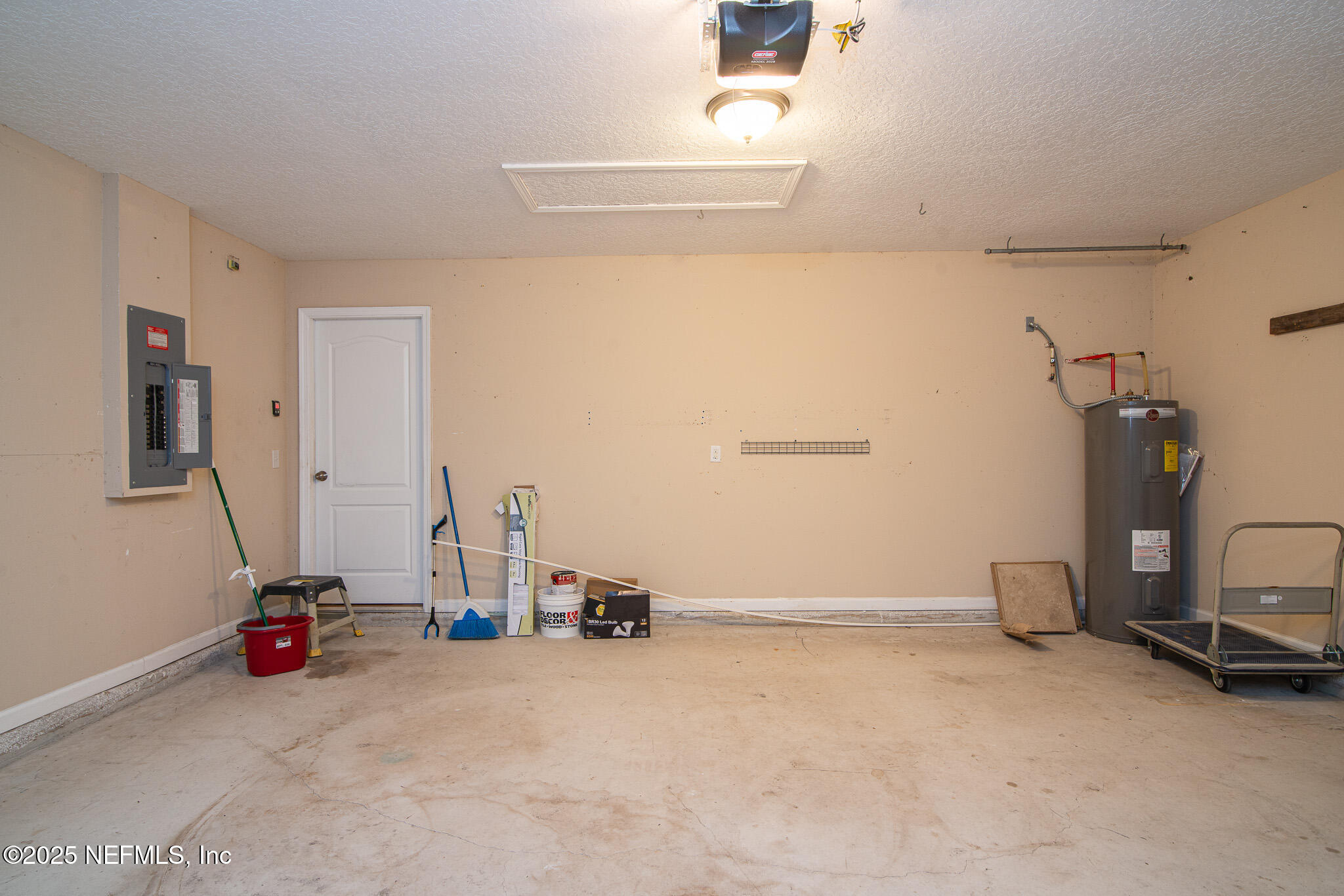 414 Samara Lakes Parkway St. Augustine, FL 32092 - Photo 19 of 26 a view of a room with gym equipment