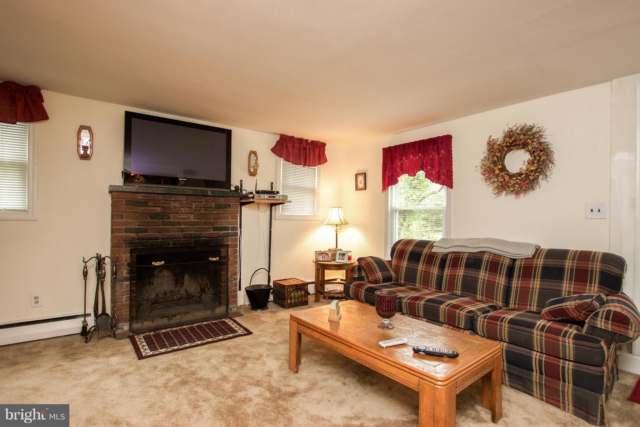 2502 Reckord Road Fallston, MD 21047 - Photo 6 of 27 Living Room