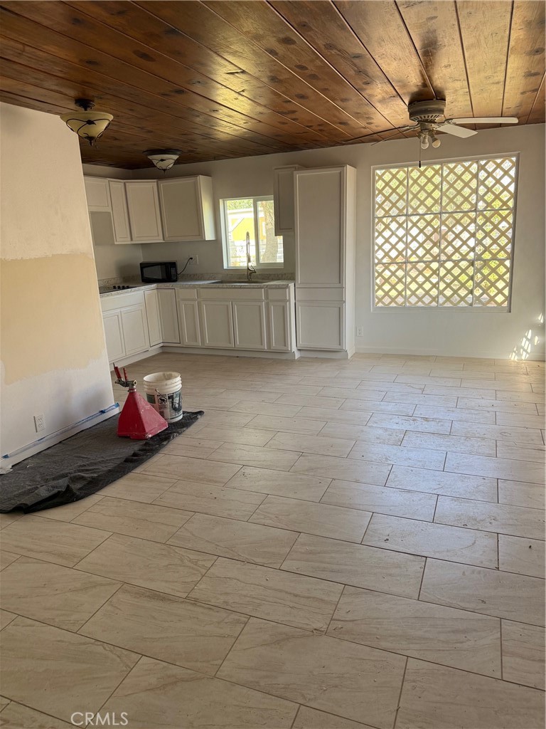 16100 Navajo Road, Unit 1 Apple Valley, CA 92307 - Photo 5 of 53