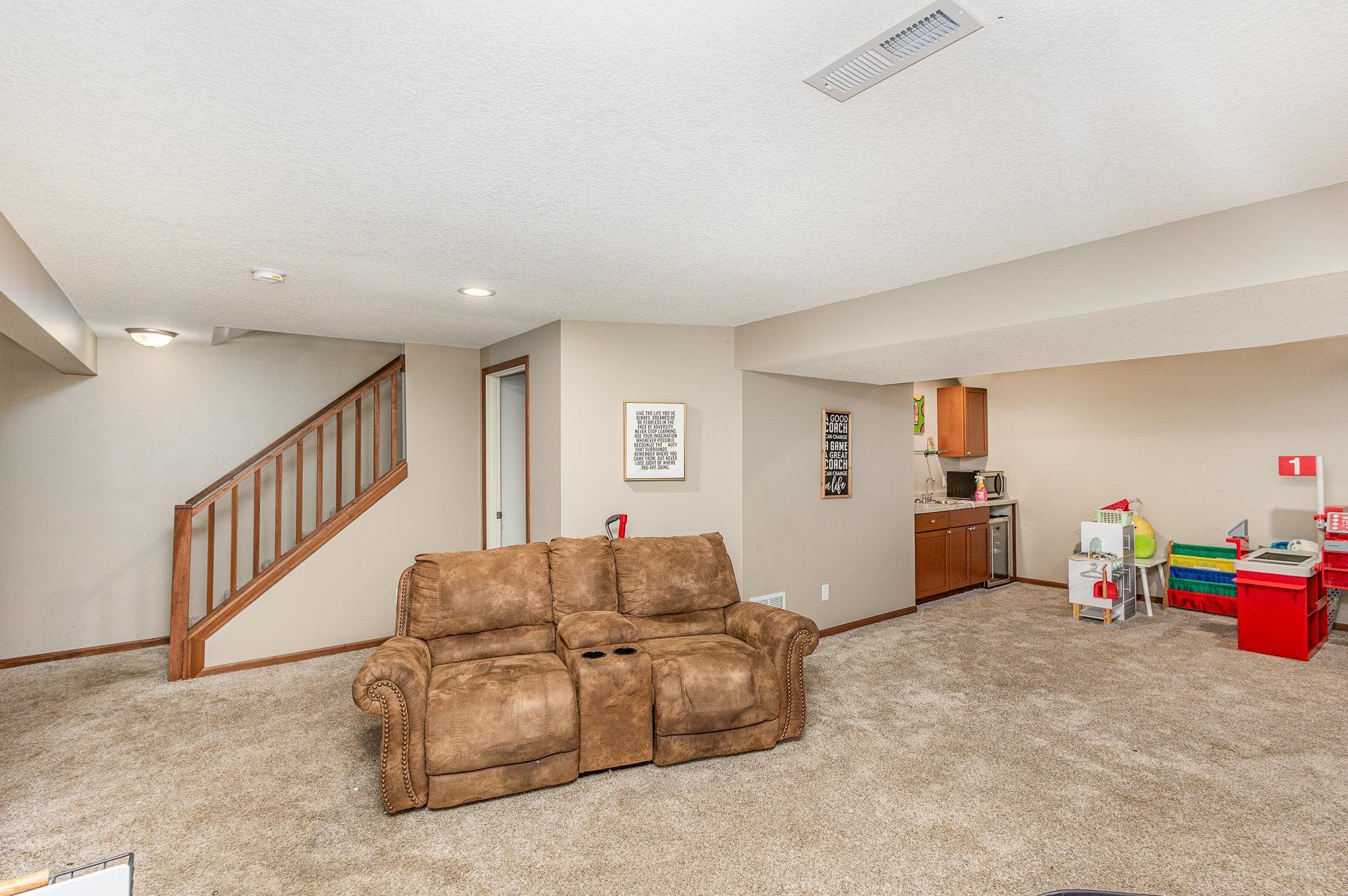 14371 Embry Path Apple Valley, MN 55124 - Photo 14 of 18 Gallery Image 14