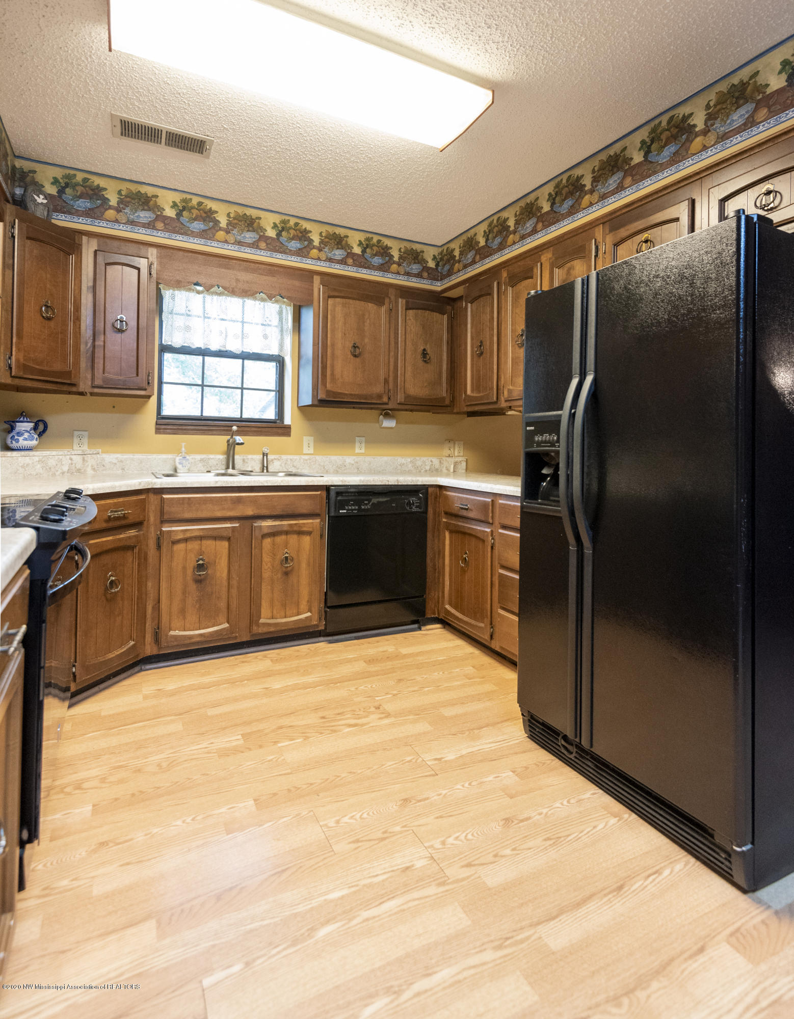 282 Antioch Road Coldwater, MS 38618 - Photo 11 of 39 KITCHEN