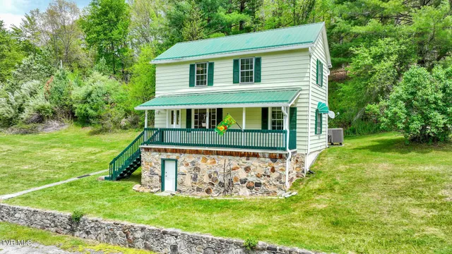 $182,000 | 6802 Lockwood Drive, Wise, VA 24293