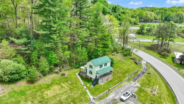 $179,000 | 6802 Lockwood Drive, Wise, VA 24293